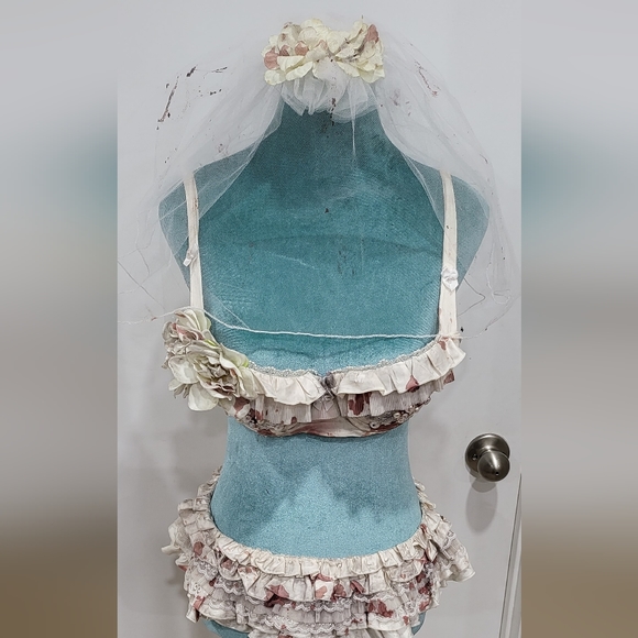 4 piece zombie bride lingerie costume - Picture 2 of 8